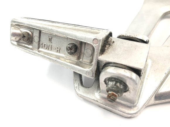 Yamaha XJR 1200 4PU [1996] - Soziusfußraste rechts mit Halter