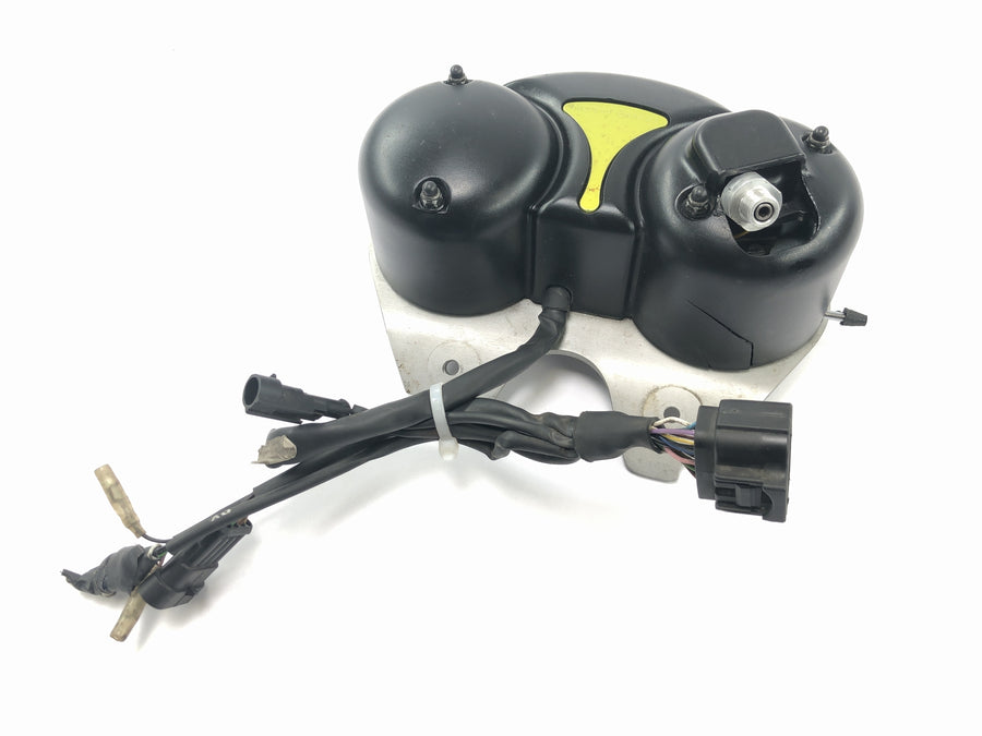 Moto Guzzi V11 Sport [1999] - Rychloměr přístrojové desky v kokpitu