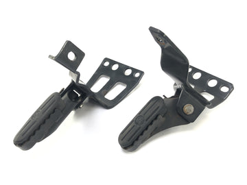 BMW F 650 GS Dakar [2007] - Rider footrests left and right with bracket