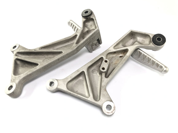 Aprilia SL 1000 Falco PA [2000] - Palatinátové nohy vlevo a vpravo s držitelem