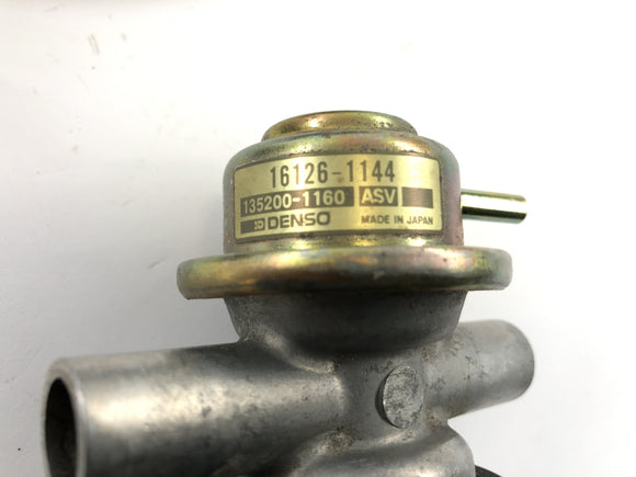 Kawasaki GPZ 1100 ZXT10E [1997] - Toissijainen venttiili