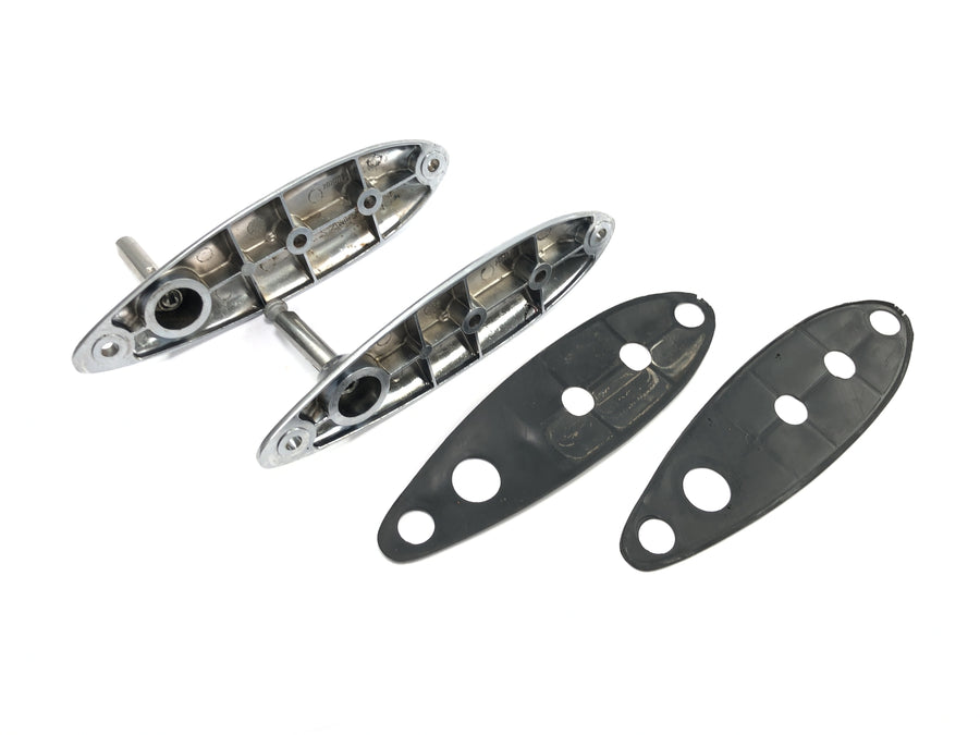Triumph Adventurer 900 T309RT [1998] - Rear fender bracket, indicator bracket pair