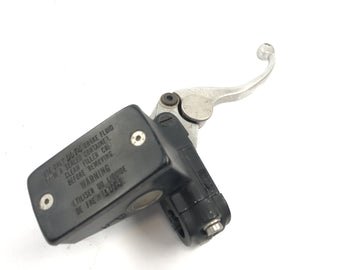 Suzuki GSX R 1100 GV73B [1990] - Насос ручного тормоза тормозных насосов спереди