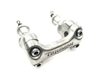 Triumph Adventurer 900 T309RT [1998] - Lenkerklemmung Lenkerbock Lenkerhalter Riser