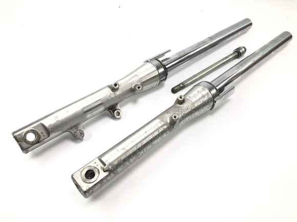 Yamaha XVS 650 Drag Star VM03 [2001] - Haarukka Telegabel akselilla