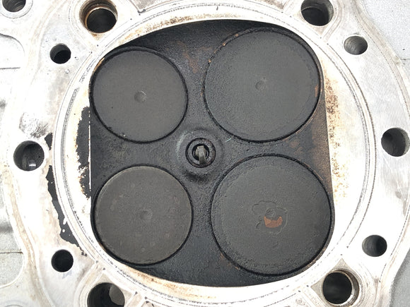 Ducati 999 H4 [2003] - hlava válce vpředu