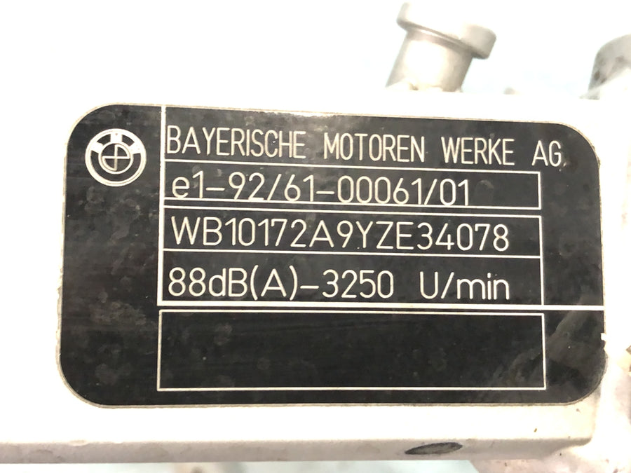 BMW F 650 GS R13 [2002] - Kehys papereilla