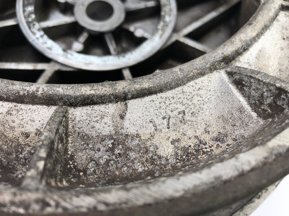 Moto Guzzi v7 Special [1971] - brzdový buben vzadu