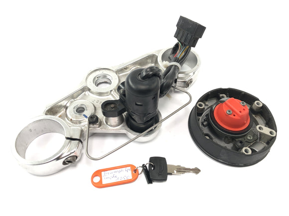 Triumph Speed Triple 1050 515NJ [2007] - Zestaw zamków z mostkiem widelca