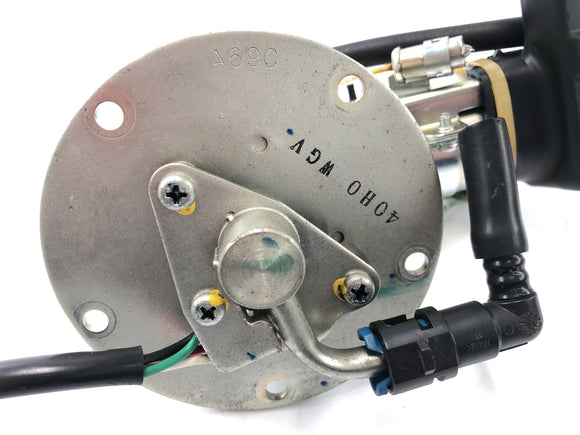 Suzuki VZ 1500 WVCU [2011] - Топливный насос бензонасос насос подачи топлива