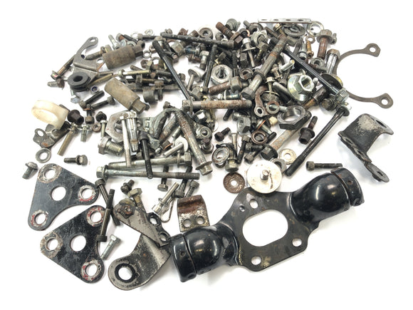 Yamaha XT 600 43F [1985] - Części resztkowe i śruby są pakiet