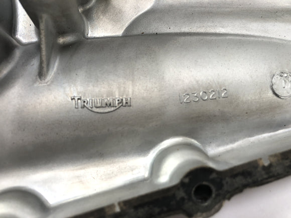 Triumph Daytona 955i T595N [2003] - крышка для корпуса масляной поддона крышка корпуса.