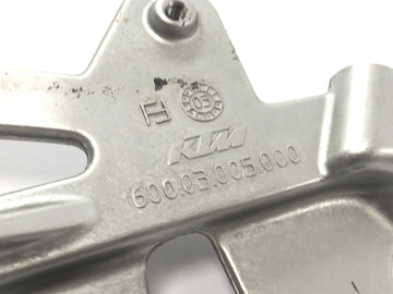 KTM 950 Adventure LC8 [2004] — dzinēja stiprinājuma dzinēja stiprinājuma dzinēja stiprinājuma kreisais un labais pāris - 0