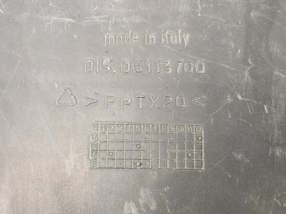 Moto Guzzi Stelvio 1200 4V [2009] - Housece příjmu vzduchového boxu vzduchových boxů