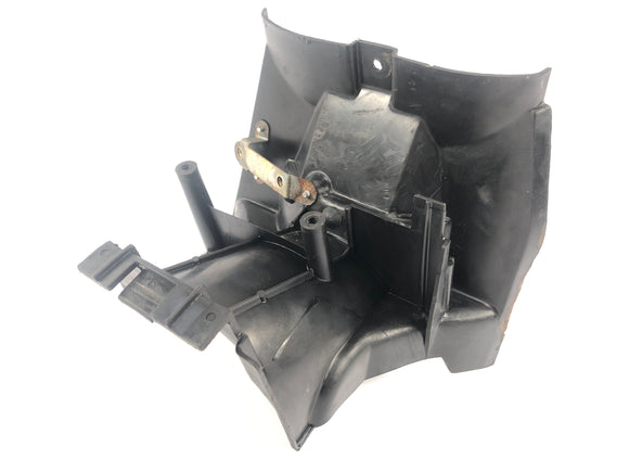 Yamaha XT 550 5Y3 [1982] - Fender v zadní části zadní části.