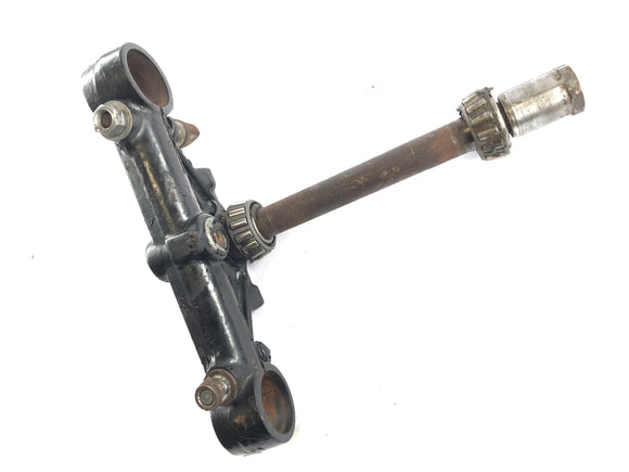 Triumph Bonneville T140V [1976] - Puente de la bifurcación debajo