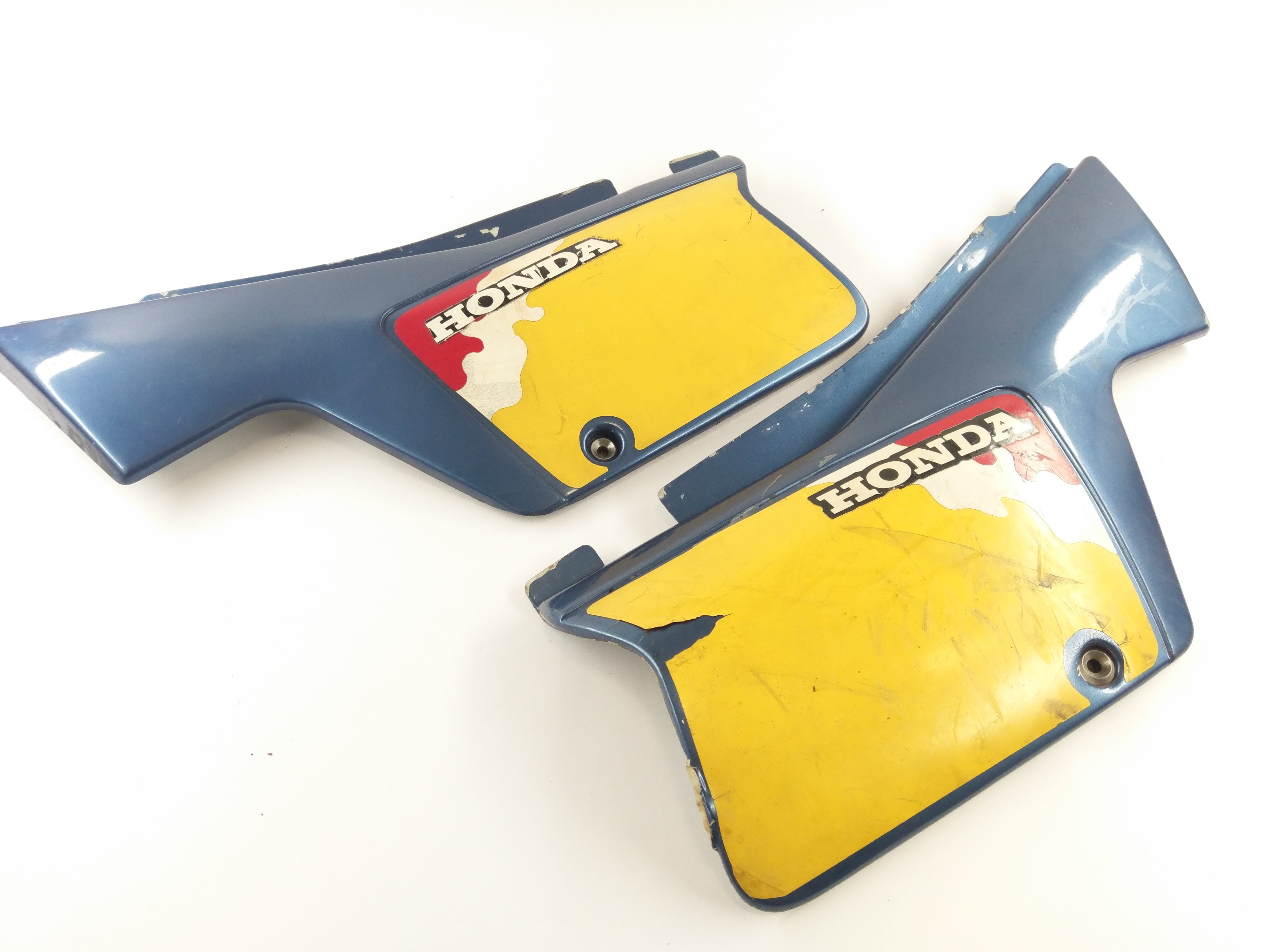 Honda XL 500 R PD02 [1983] - Side panels rear fairing right and left