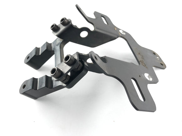 Triumph Thruxton 900 [2004] - Porta della targa