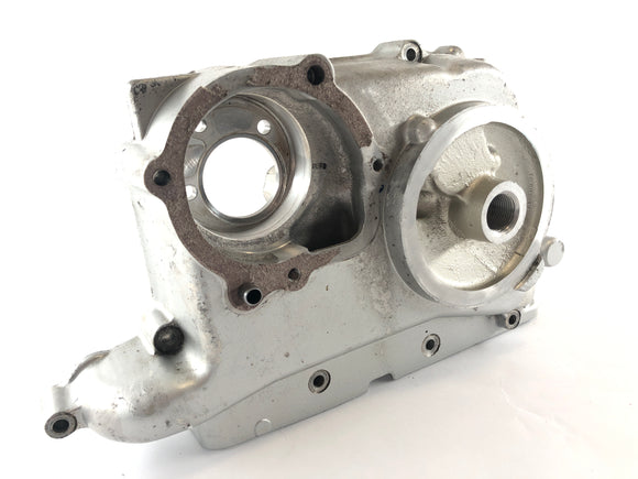 Honda Goldwing GL 1200 SC14 [1991] - Корпус водяного насоса крышки двигателя на передней стороне