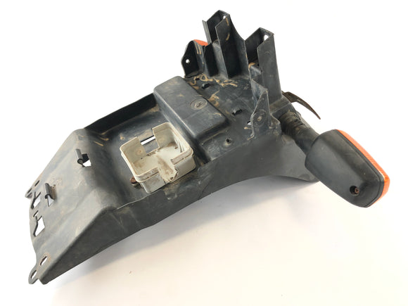 ヤマハTZR 125 4FL [1997]  - ナンバープレートホルダースプラッシュ保護を備えたインジケーター