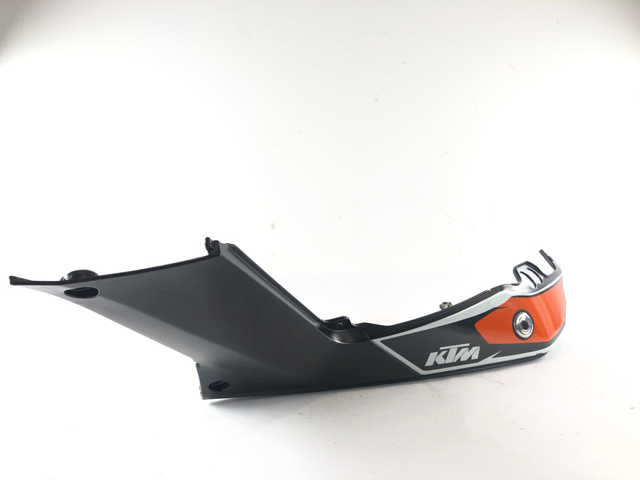 KTM Duke 125 [2011] - straznji lijevi pokrov karoserije