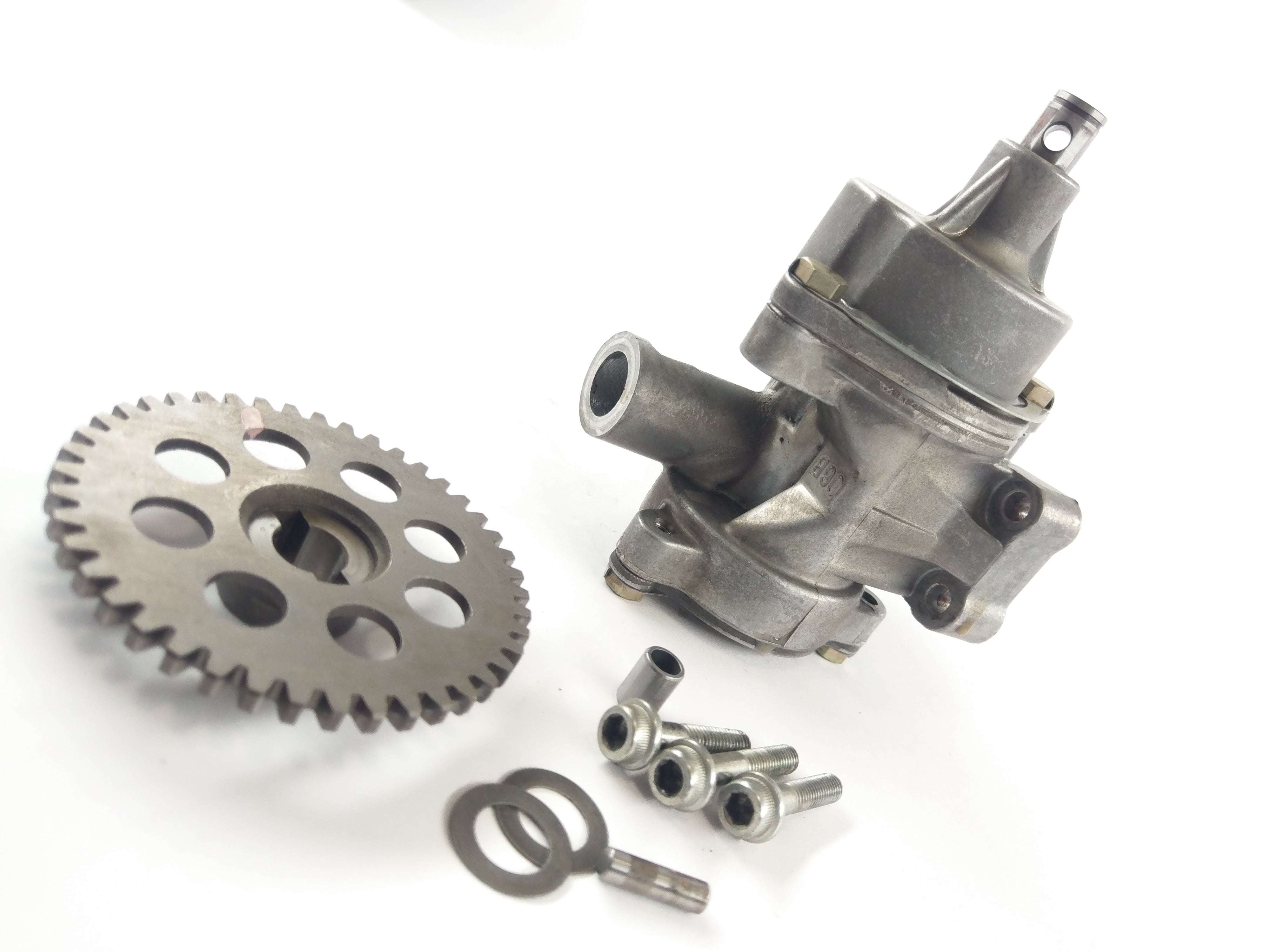 Suzuki GSXR 1100 GV73A [1992] - Oil Pump Set