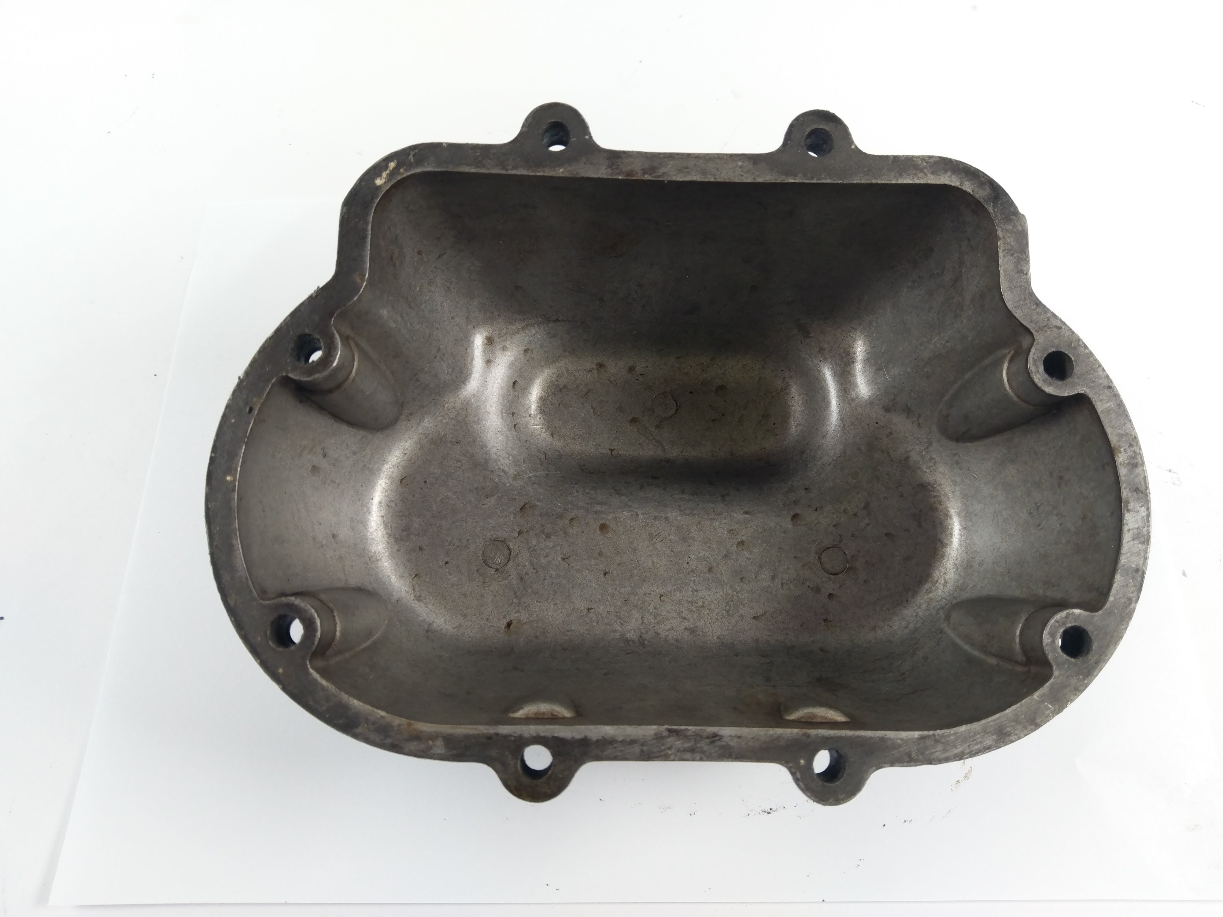 Moto Guzzi V7 850 GT - valve cover