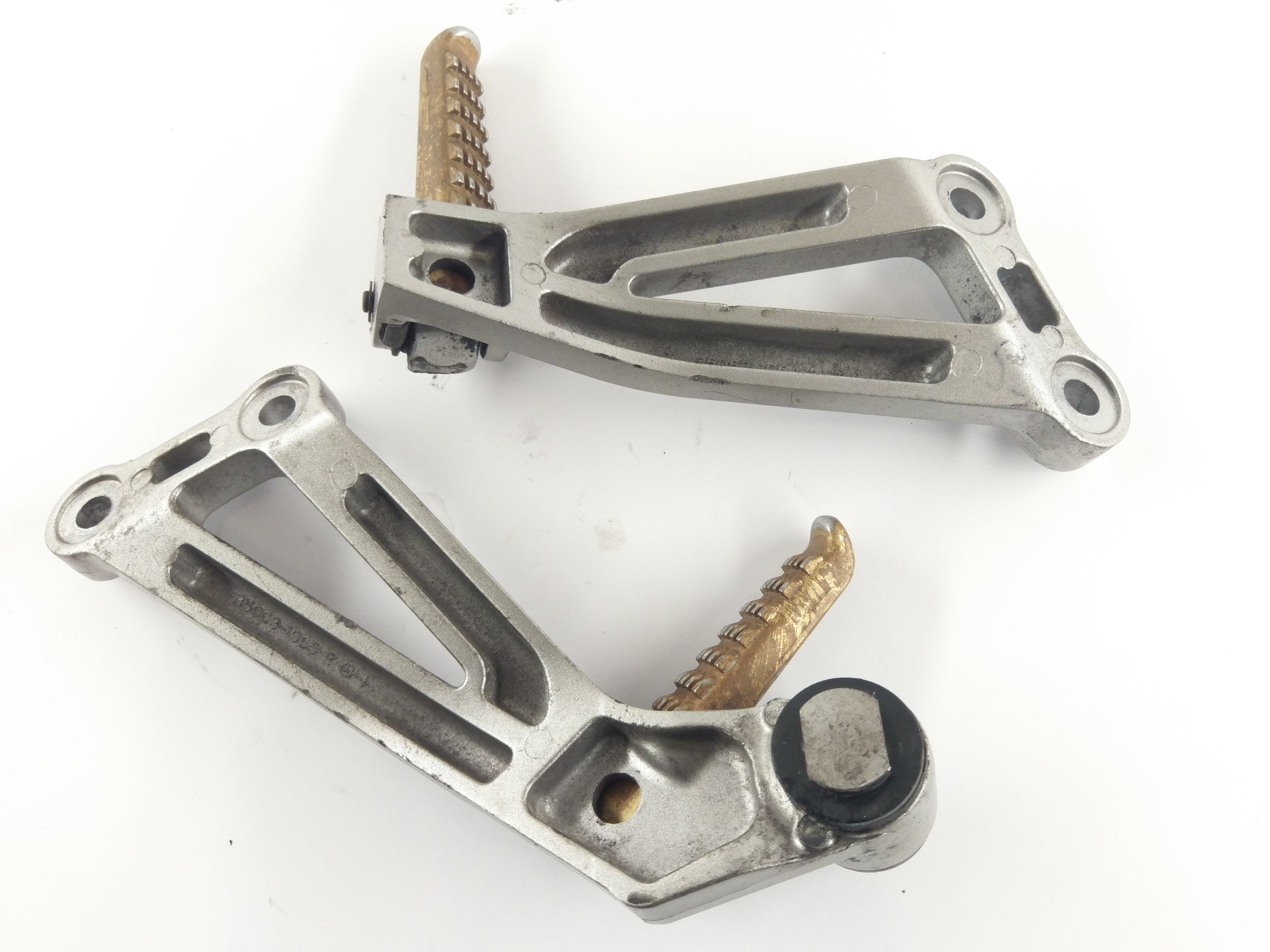 Kawasaki ZX-12R ZXT20A [2004] - Passenger footrests