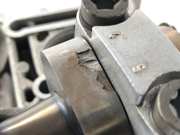 BMW R 1200 C 259C [1998] - Nockenwellenbock links Nockenwelle defekt - 0