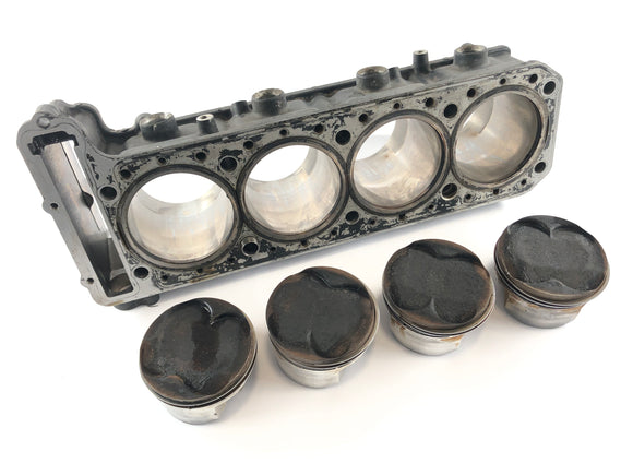 Kawasaki ZRX 1100 ZRT10C [2000] - Cylinder z tłokami