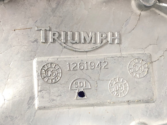 Triumph Thruxton 900 [2004] - крышка двигателя точечной крышки