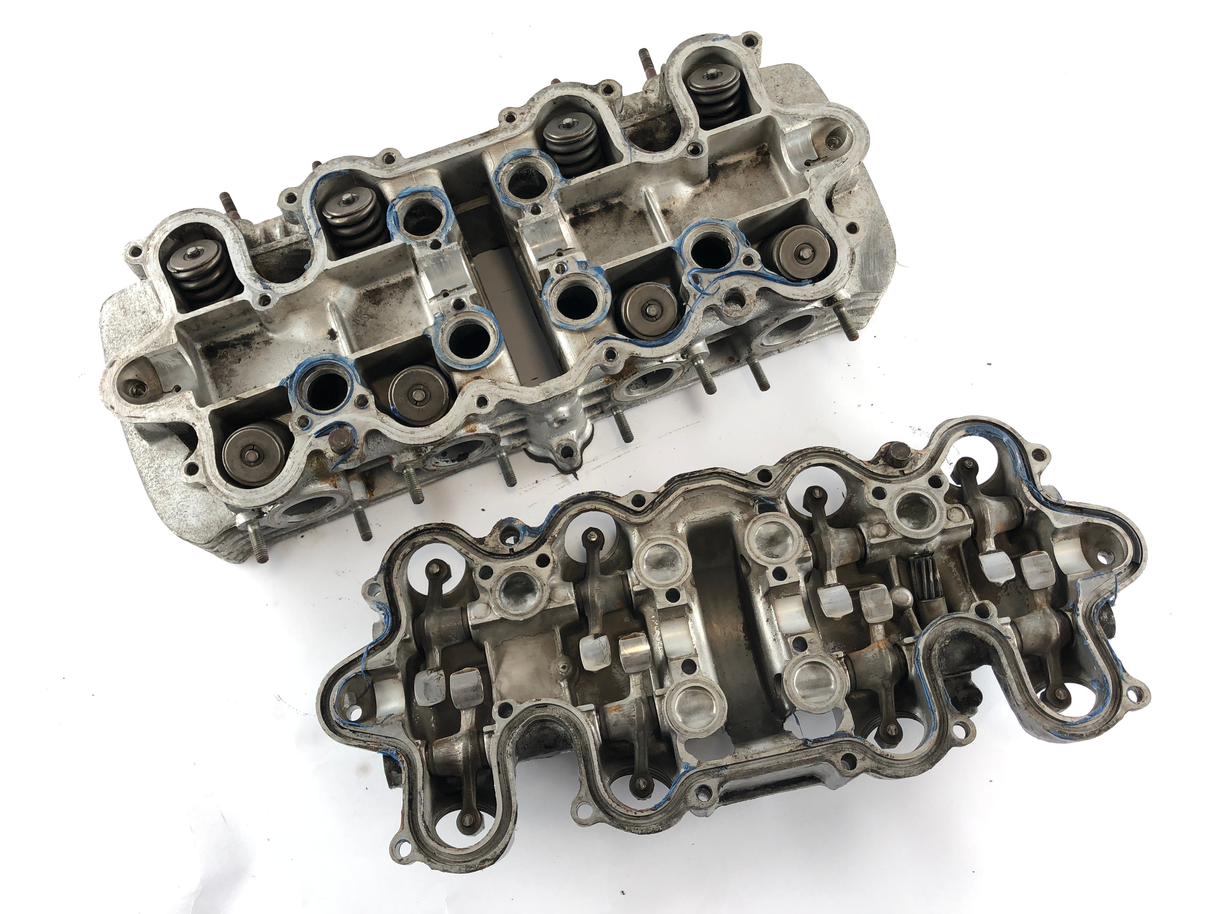 Honda CB 550 F [Super Sport] - Cylinder head