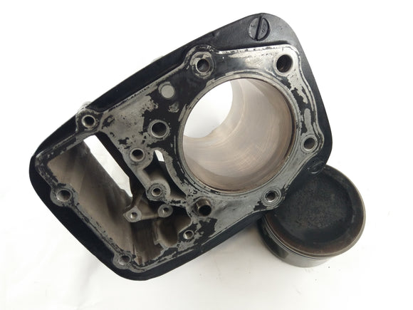 Suzuki Intruder 1500 VL [2000] - Cilinder met zuigers