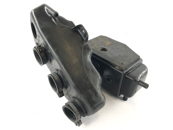 ホンダCB 550 F [スーパースポーツ]  - エアボックスエアフィルターボックス