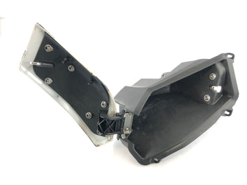 Moto Guzzi Stelvio 1200 8V [2011] - Staufach Cladding vpravo s chlopní - 0