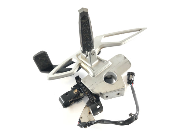 Can on the Spyder SM5 [2009] - Footrest del pilota a sinistra con pedale per il freno di stazionamento