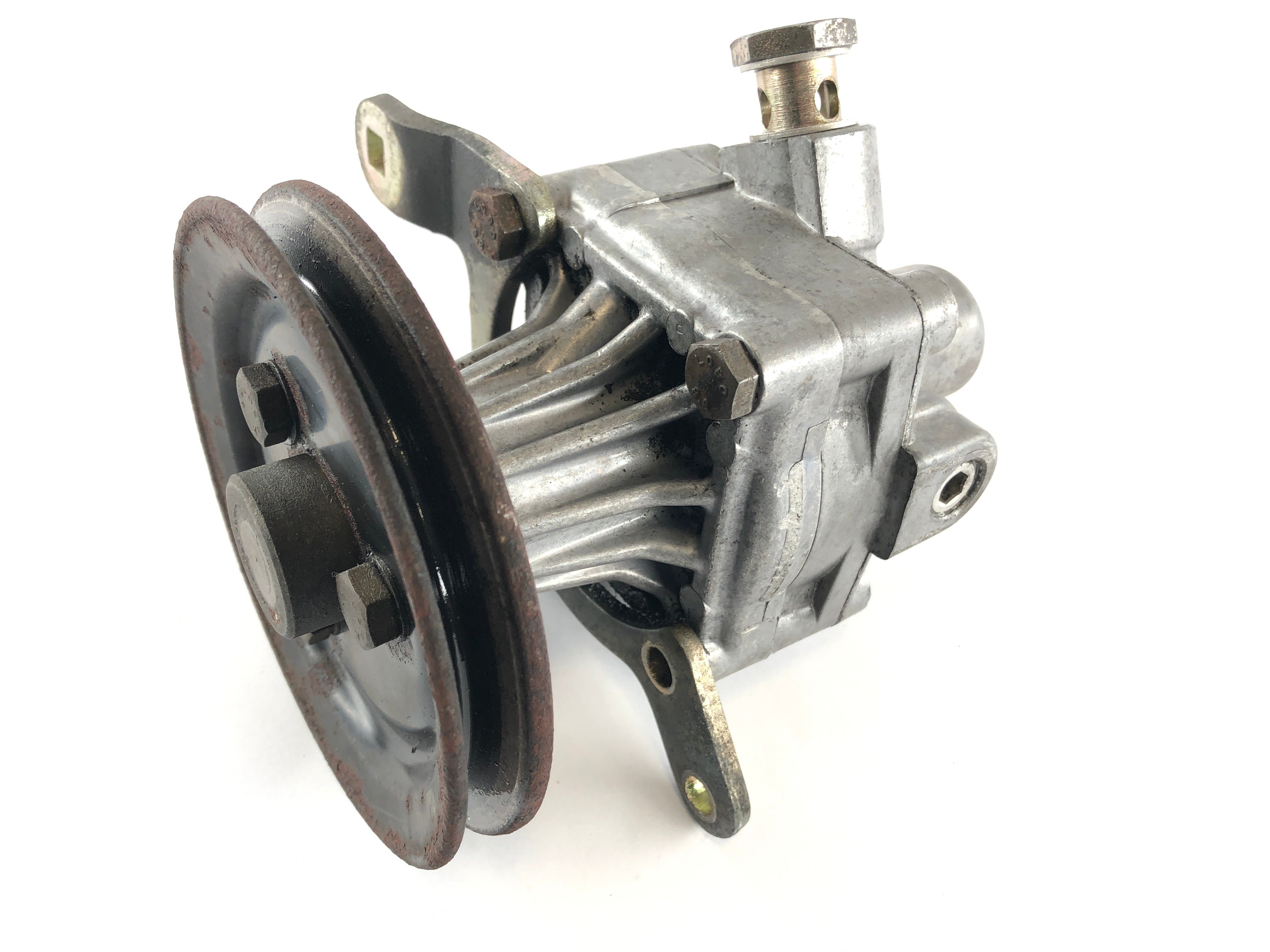 BMW M 535i E28 [1986] - Power steering pump 7681 955 142