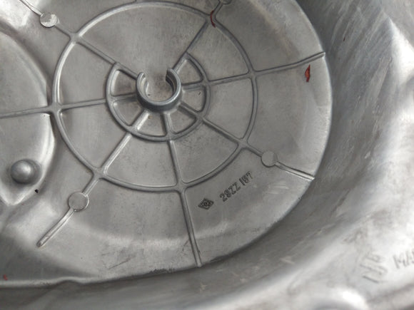 Suzuki GT 550 [1978] - víko motoru pro spojování víka