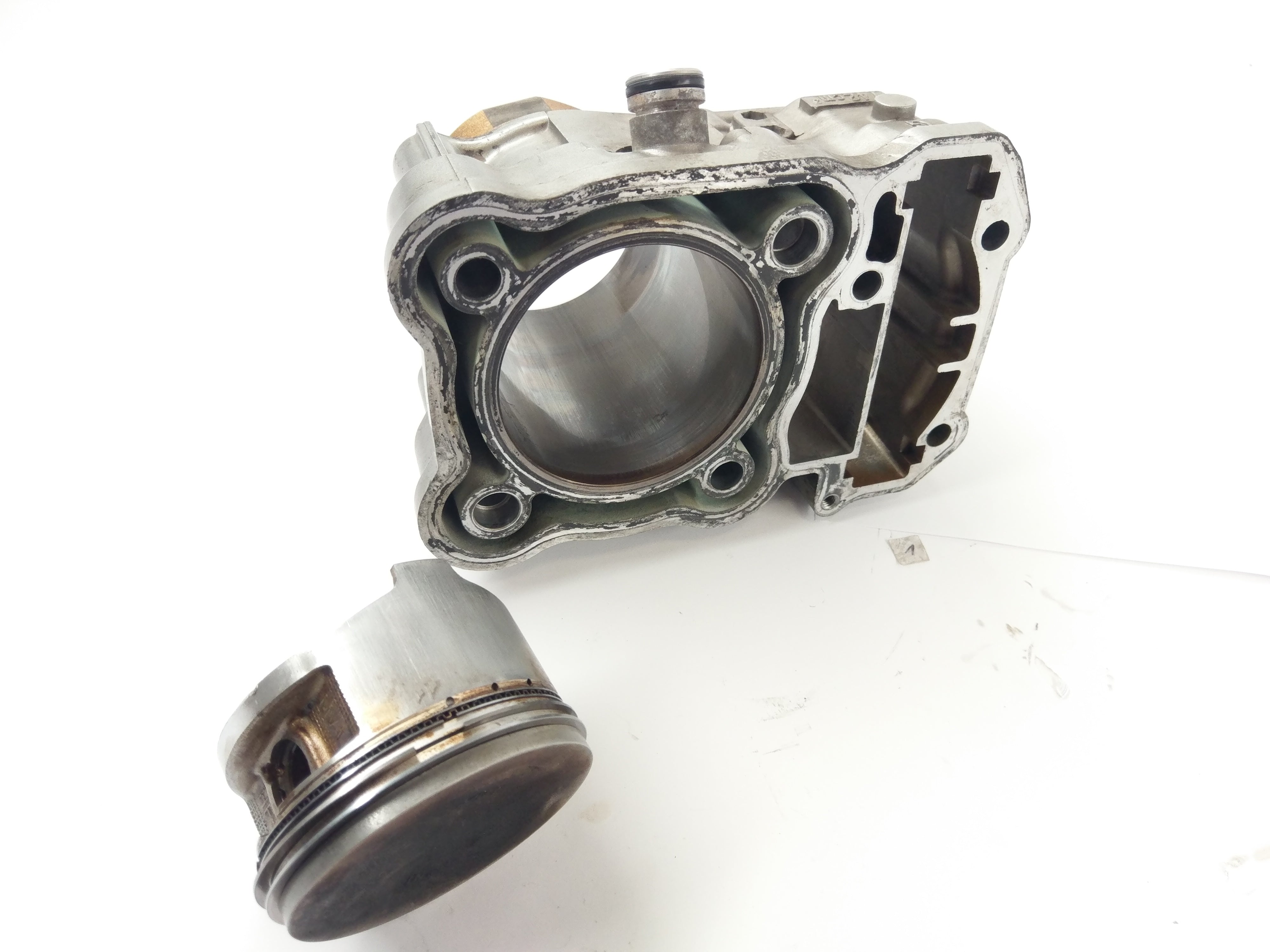 Honda Africa Twin XRV 750 RD07 [1993] - Cylinder with piston