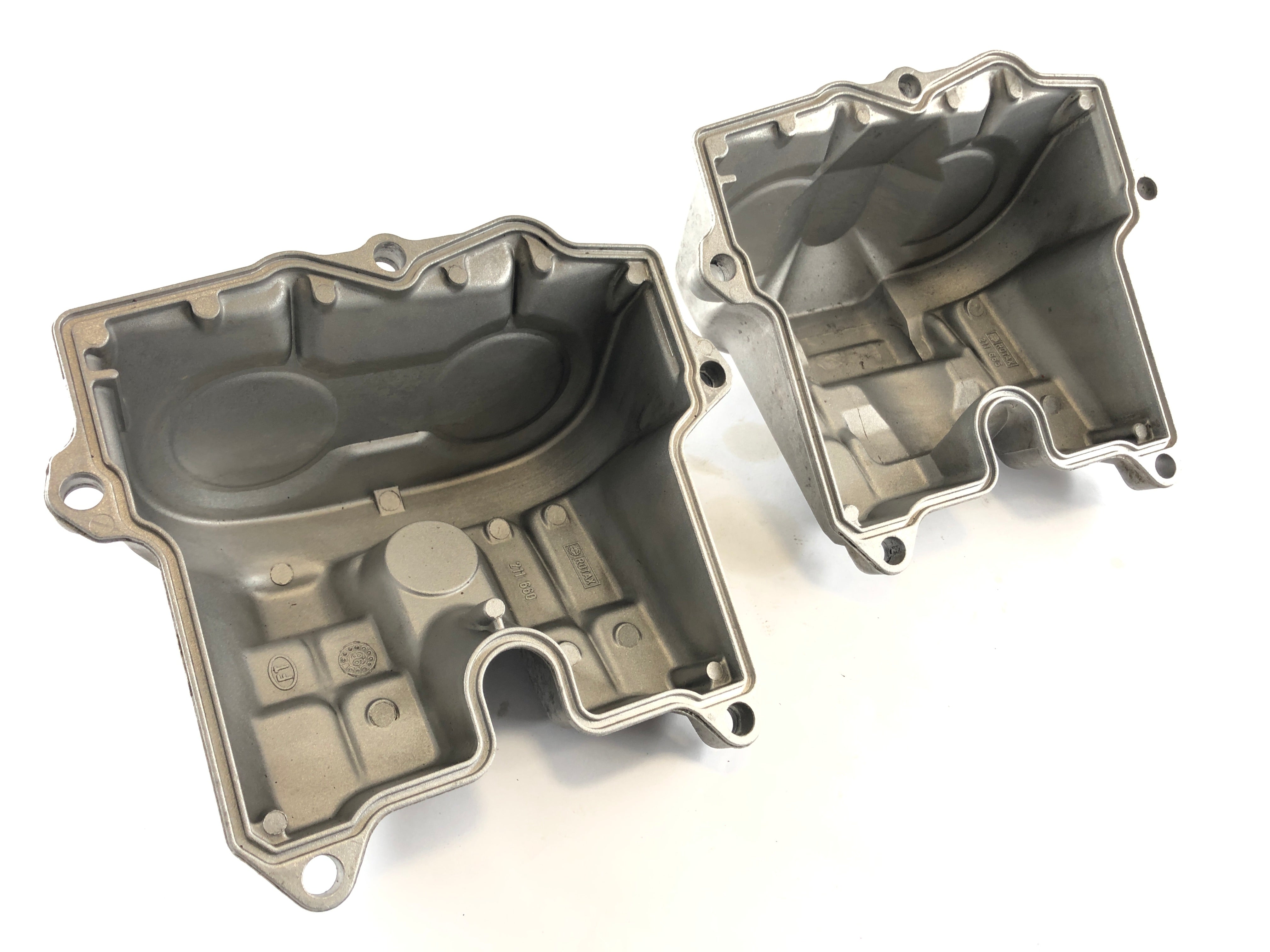 Aprilia Mille RSV 1000 ME [1999] - Valve cover set front and rear