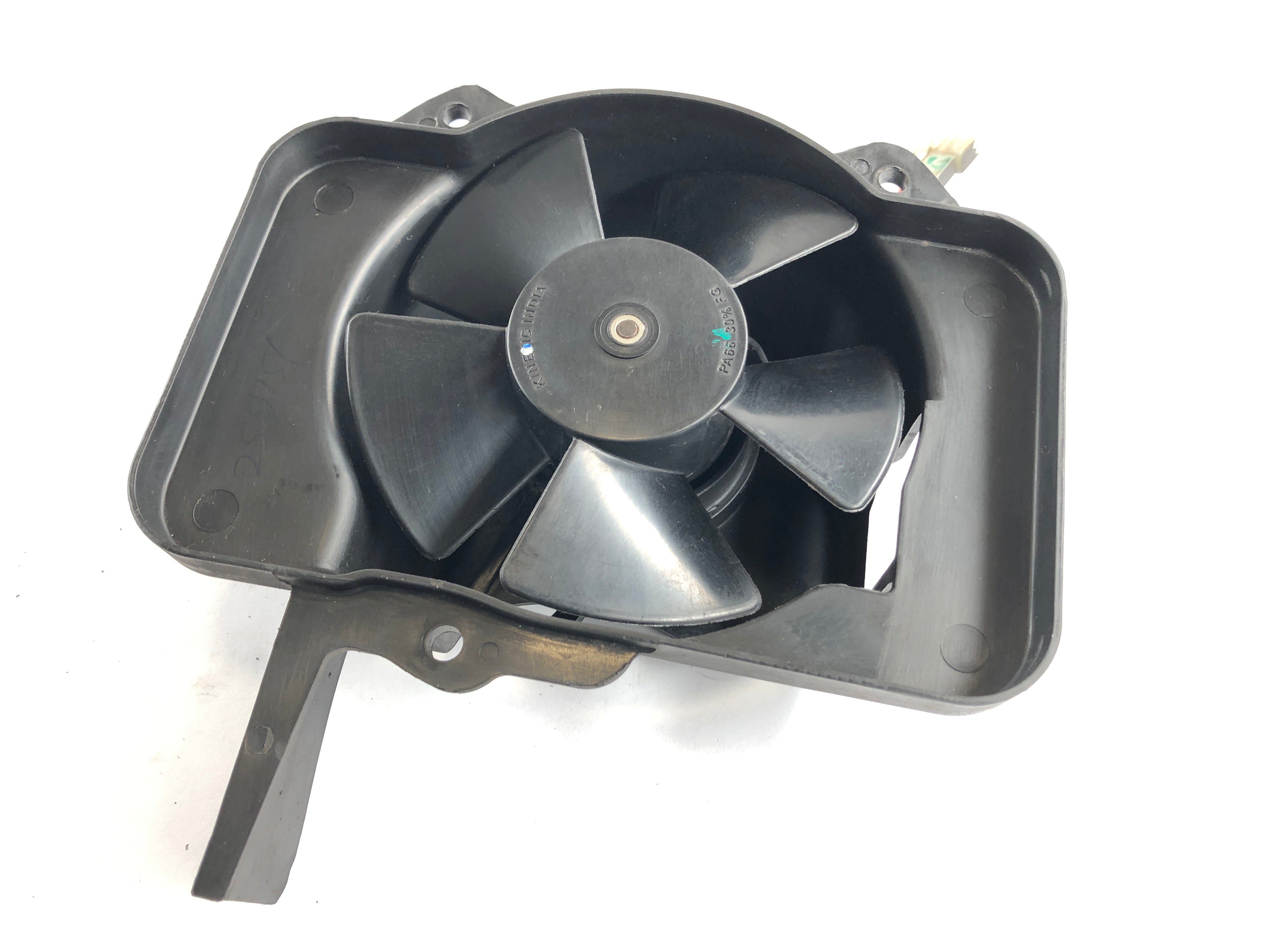 KTM Duke 390 [2014] - Radiator fan