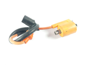 Yamahe DT 125 4BL [1997]  - ケーブルとろうそく脚とのイグニッションコイル