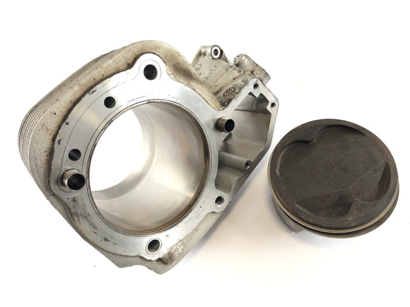 BMW R 1150 GS [2000] - válec s písty napravo