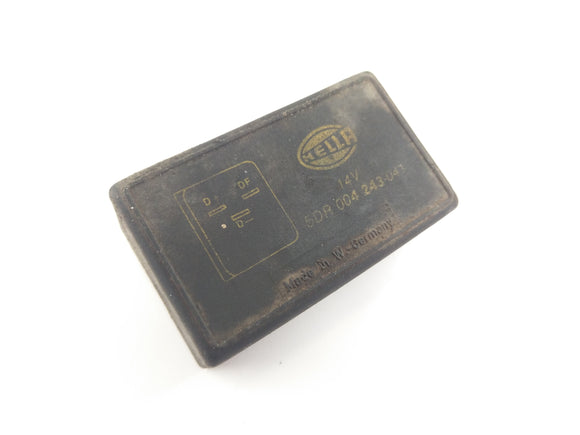 BMW R 80 RT 247 [1984] - Controlador de tensão