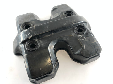 Honda VF 1000 F SC15 [1986] - Ventildeksel foran sylinder