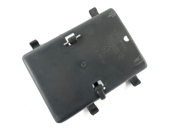 Moto Guzzi V11 [2001] - Staufach nel compartimento degli utensili posteriori