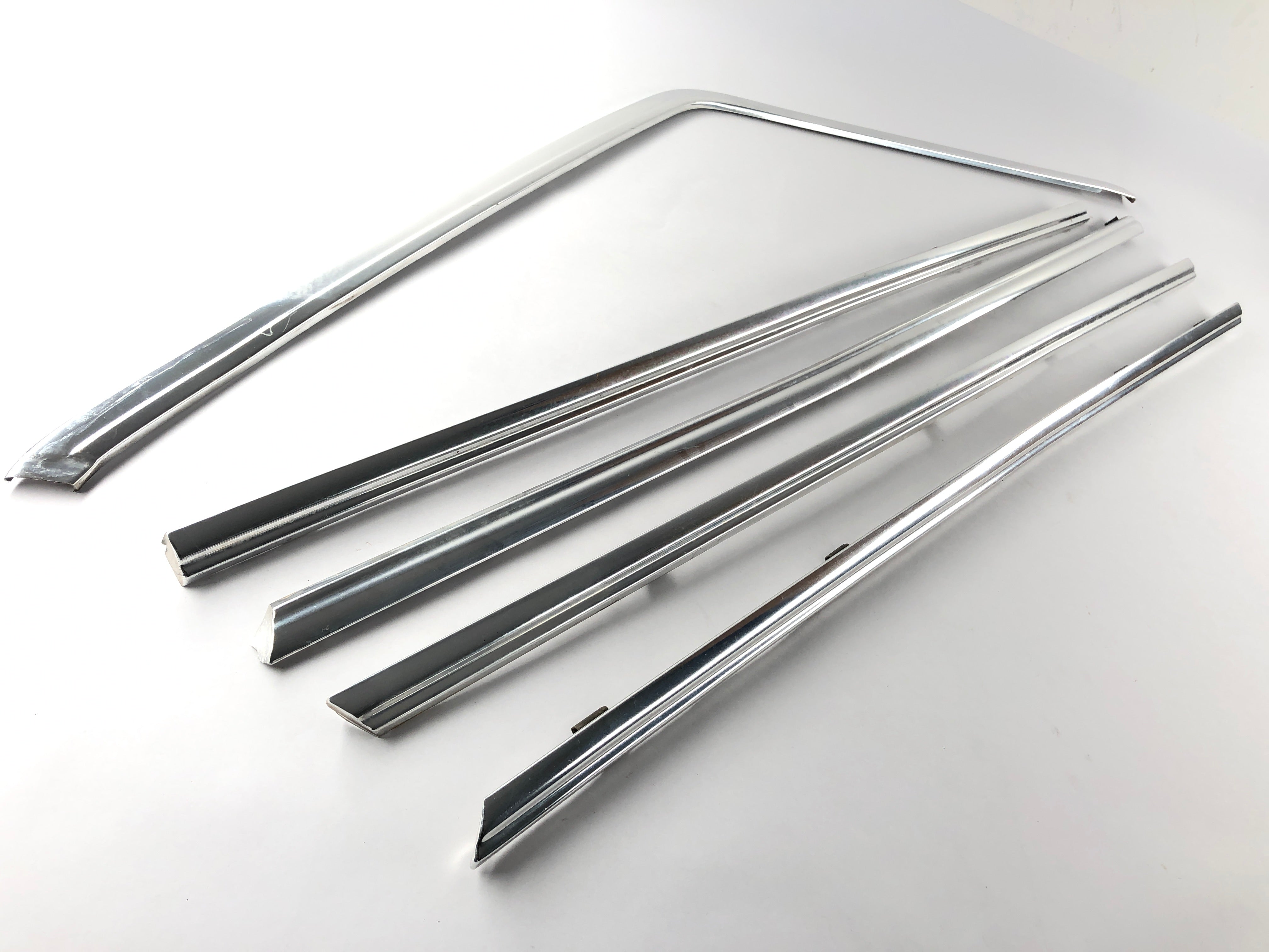 BMW M 535i E28 [1986] -Chrome -decorative Strips Do Do Do Door - 0