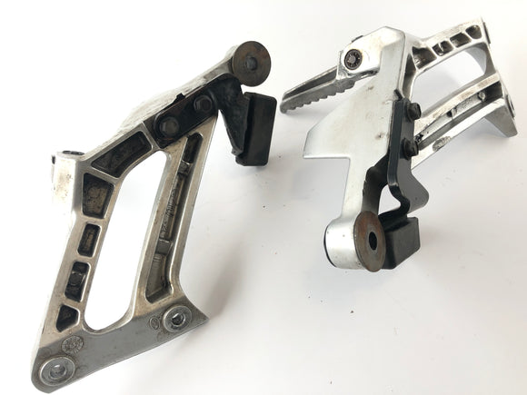 Yamaha FJR 1300 A RP11 [2005] - Pedidia's Footrest vpravo a vlevo s držitelem