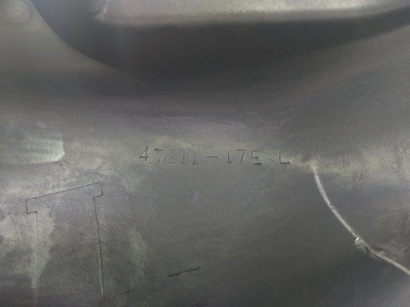 Suzuki GSX -R 750W GR7BA - STAROVÁNÍ STRÁNKY vzadu vzadu s crackem