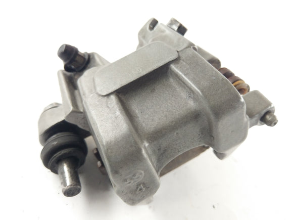 Honda CBR 900 RR SC33 [1996] - тормозный суппорт позади